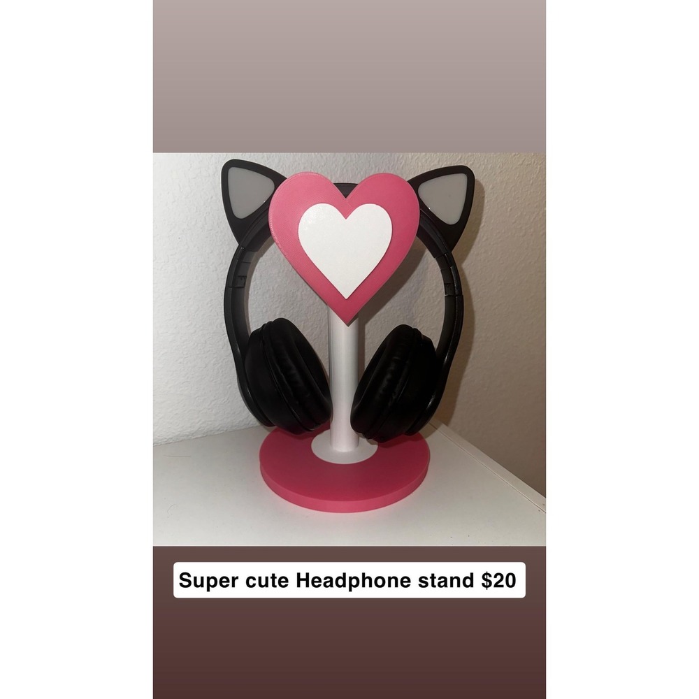 Heart shaped headphone stand